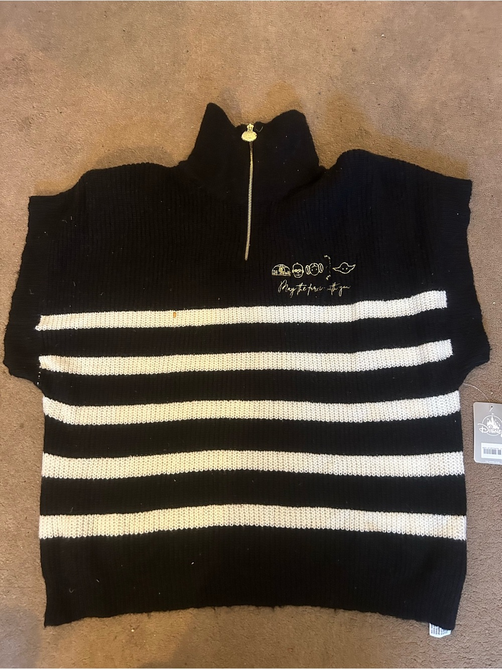 Women’s Star Wars half-zip short sleeve sweater - NWT Disney